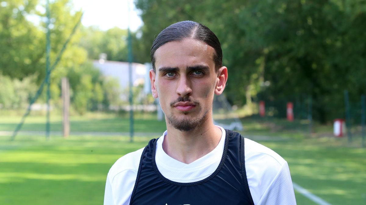 N°15 Gino Caoki Nîmes olympique 2025-2026 (Photo Anthony Maurin)
