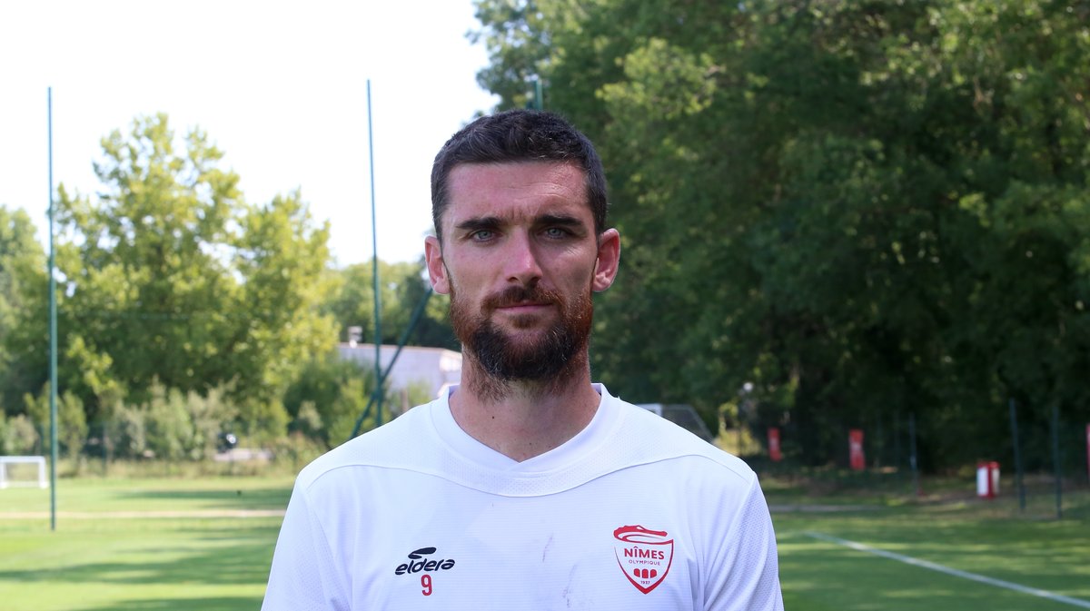 N°9 Clément Depres Nîmes olympique 2025-2026 (Photo Anthony Maurin)