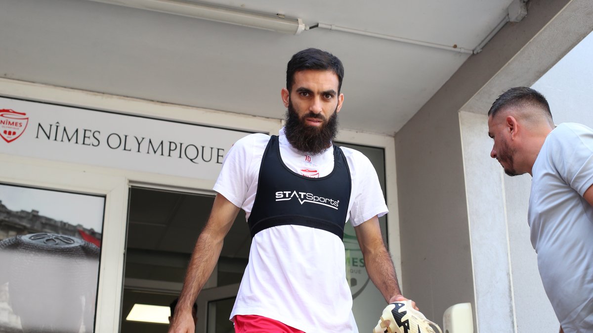 N°10 Oualid Orinel Nîmes olympique 2025-2026 (Photo Ant-hony Maurin)