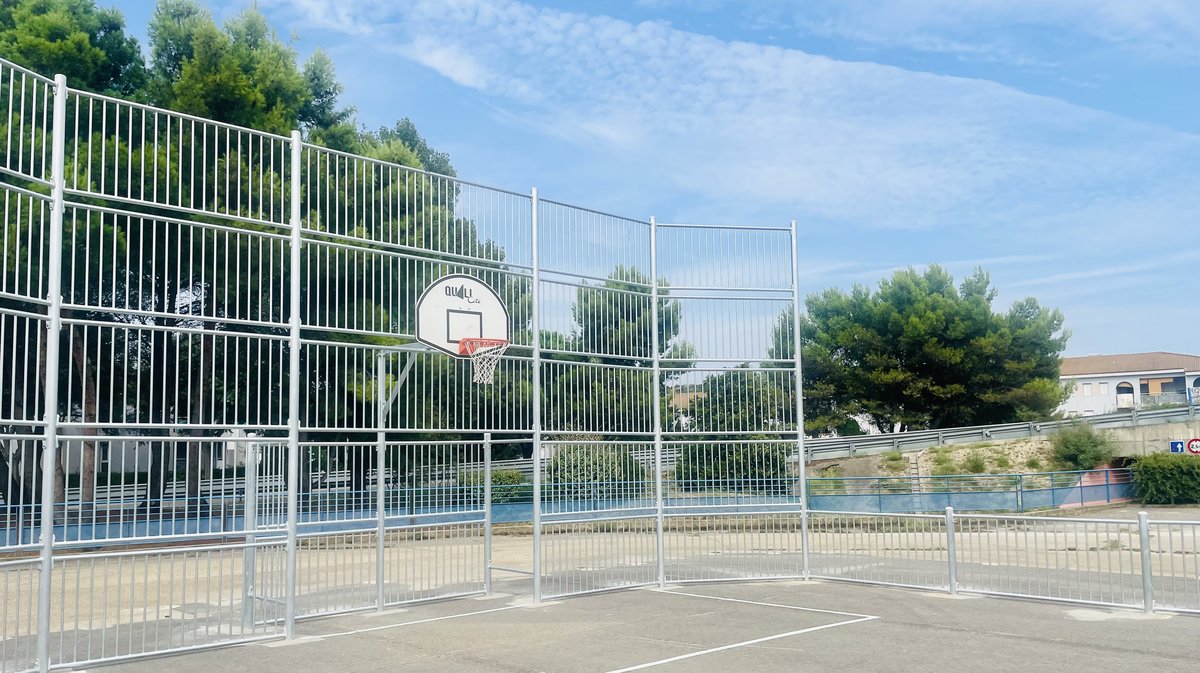 Rochefort-du-Gard - City Stade de La Bégude