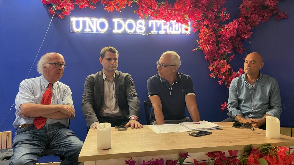 L'Afap représenté par Hervé Galtier avec Daniel-Jean Valade, François Courdil et Frédéric Pastor, élus à la Ville de Nîmes (Photo Anthony Maurin)