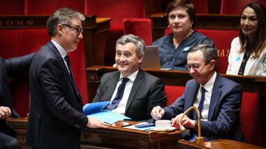 Olivier Faure, Gérald Darmanin et Bruno Retailleau.