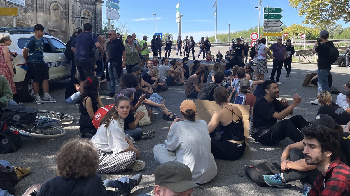 blocage rn 113 arles 10 septembre