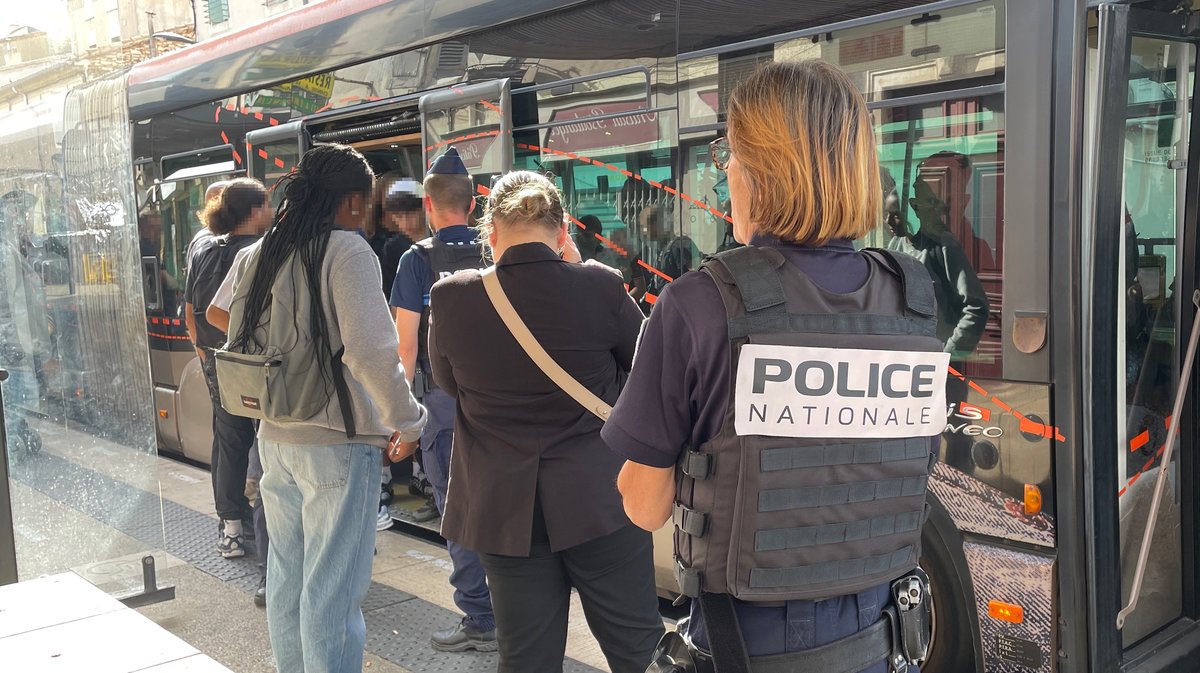 contrôleurs police des transports tram bus nîmes