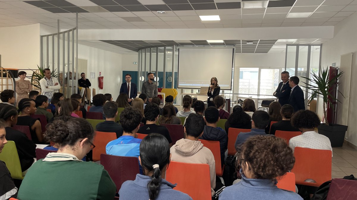 Collège Jules Verne Nîmes brevet aviation Virginie Guyot (Photo Anthony Maurin)