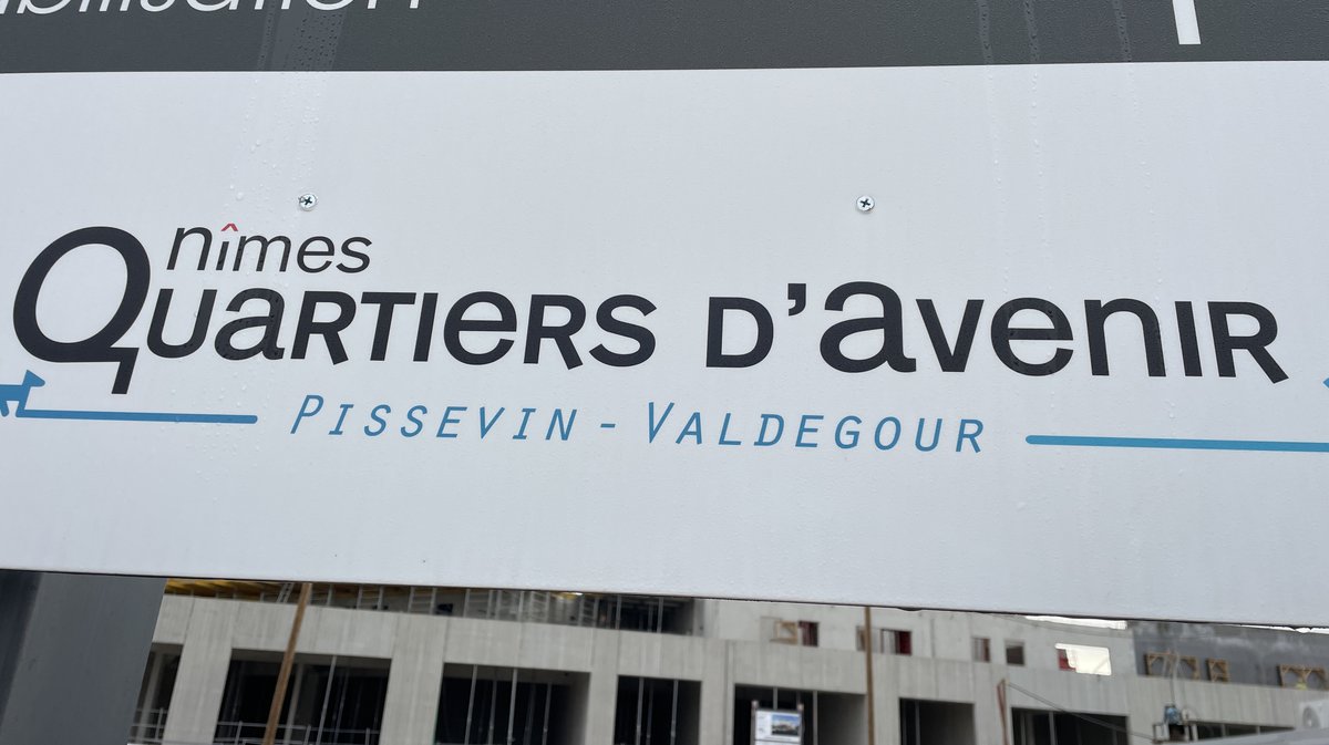 La Poste Place des Services à Pissevin Trait d'Union (Photo Anthony Maurin)