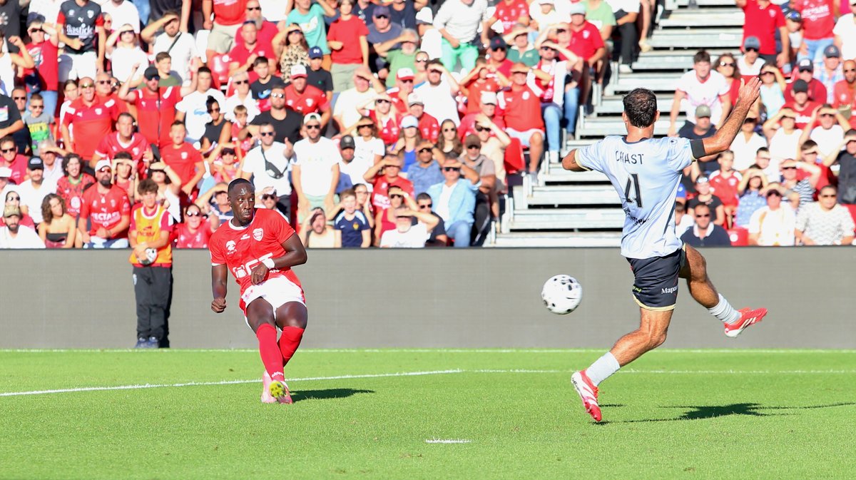 nîmes olympique doucouré fréjus