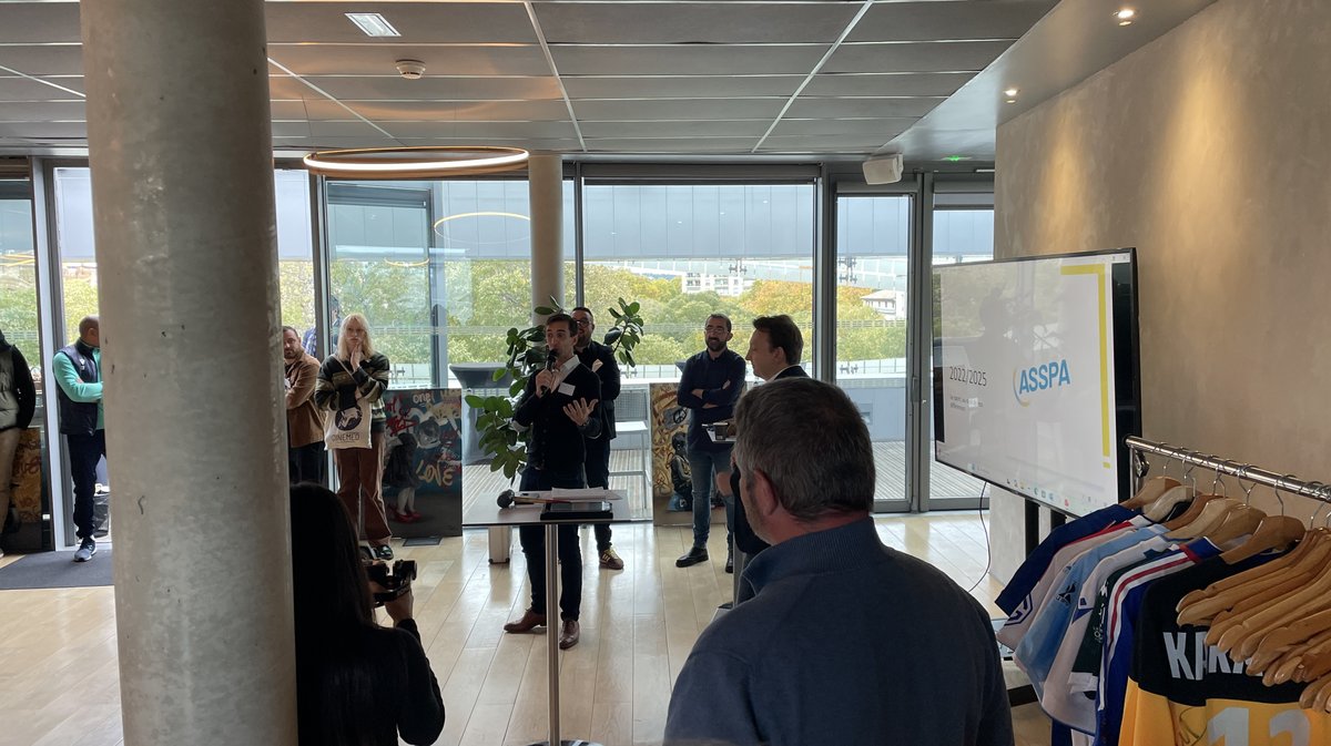 Vente aux enchères Asspa Arles Thomas Joubert (Photo Anthony Maurin)