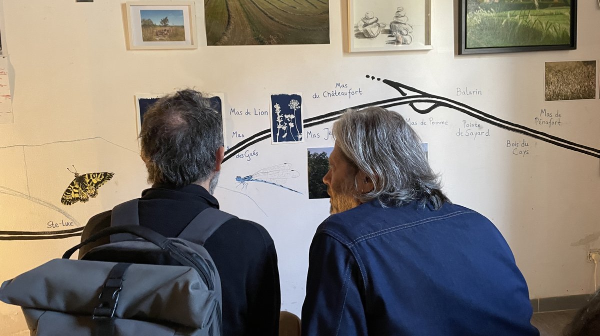 Exposition En travers de la route