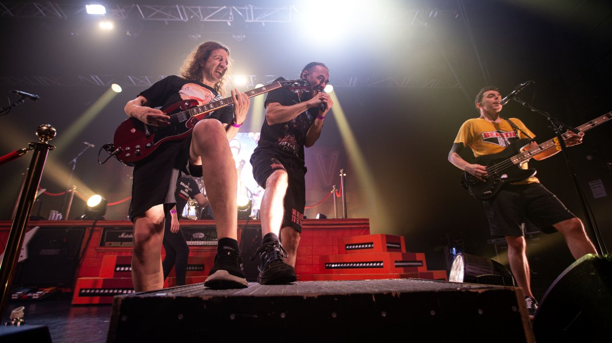 Paloma ultra vomit (yp)