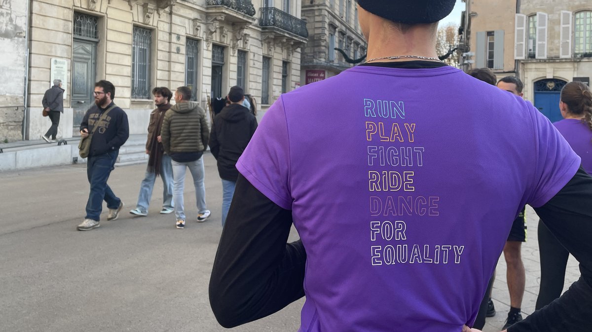 Arles collectif féministe violences faits aux femmes marche