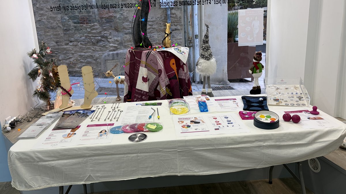 Bijoux magnétiques boutique éphémère Bagnols