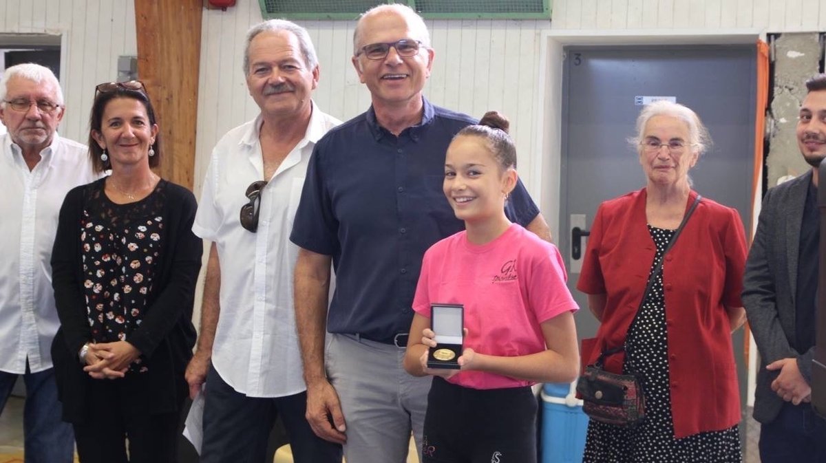Au centre, Serge Reder (en blanc) qui a laissé la main en 2020 à son adjoint Patrice Planes (en bleu).