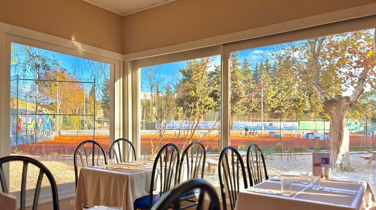 restaurant tie break tennis club nîmes