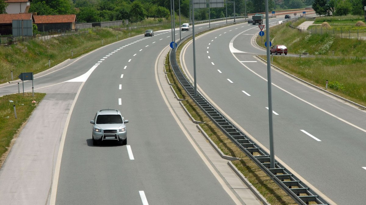 Autoroutes - image d'illustration