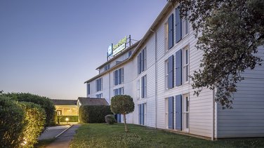 Le Sure Hotel by Best Western Nîmes Est