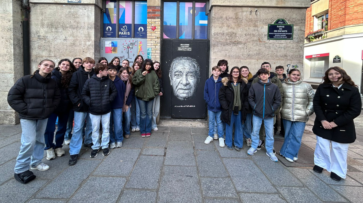Elèves en voyage à Paris - Institut Emmanuel d'Alzon