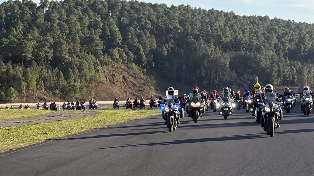 Balade des Pères & Mères Noël à moto