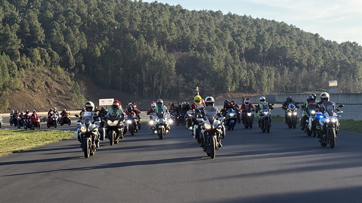 Balade des Pères & Mères Noël à moto
