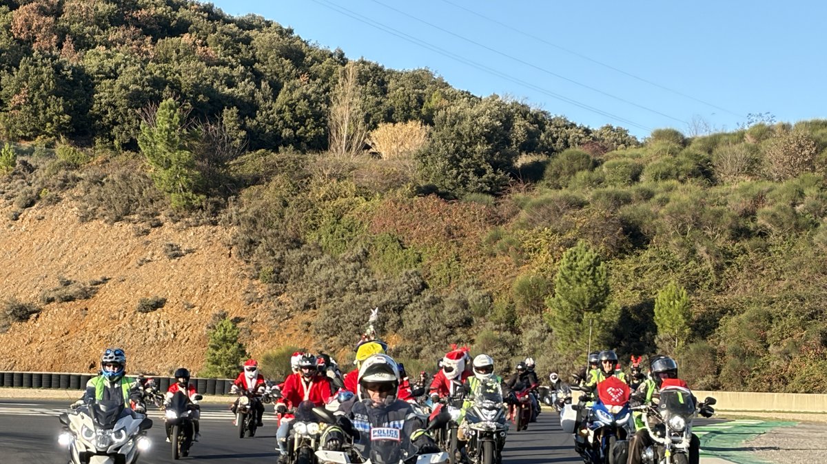 Balade des Pères & Mères Noël à moto