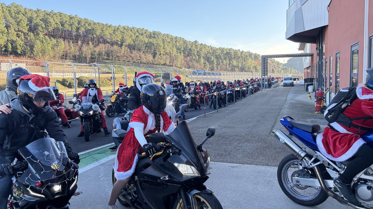 Balade des Pères & Mères Noël à moto