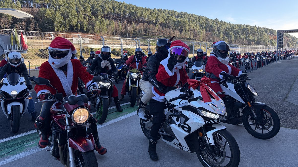 Balade des Pères & Mères Noël à moto