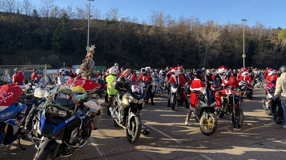 Balade des Pères & Mères Noël à moto