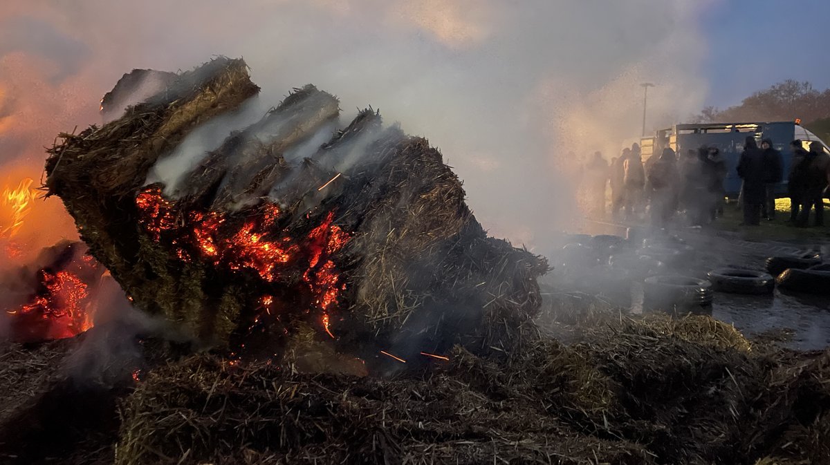 Manif agriculteurs Nîmes décembre autoroute 2025 (Photo Anthony Maurin)