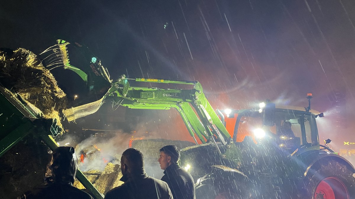 Manif agriculteurs Nîmes décembre autoroute 2025 (Photo Anthony Maurin)