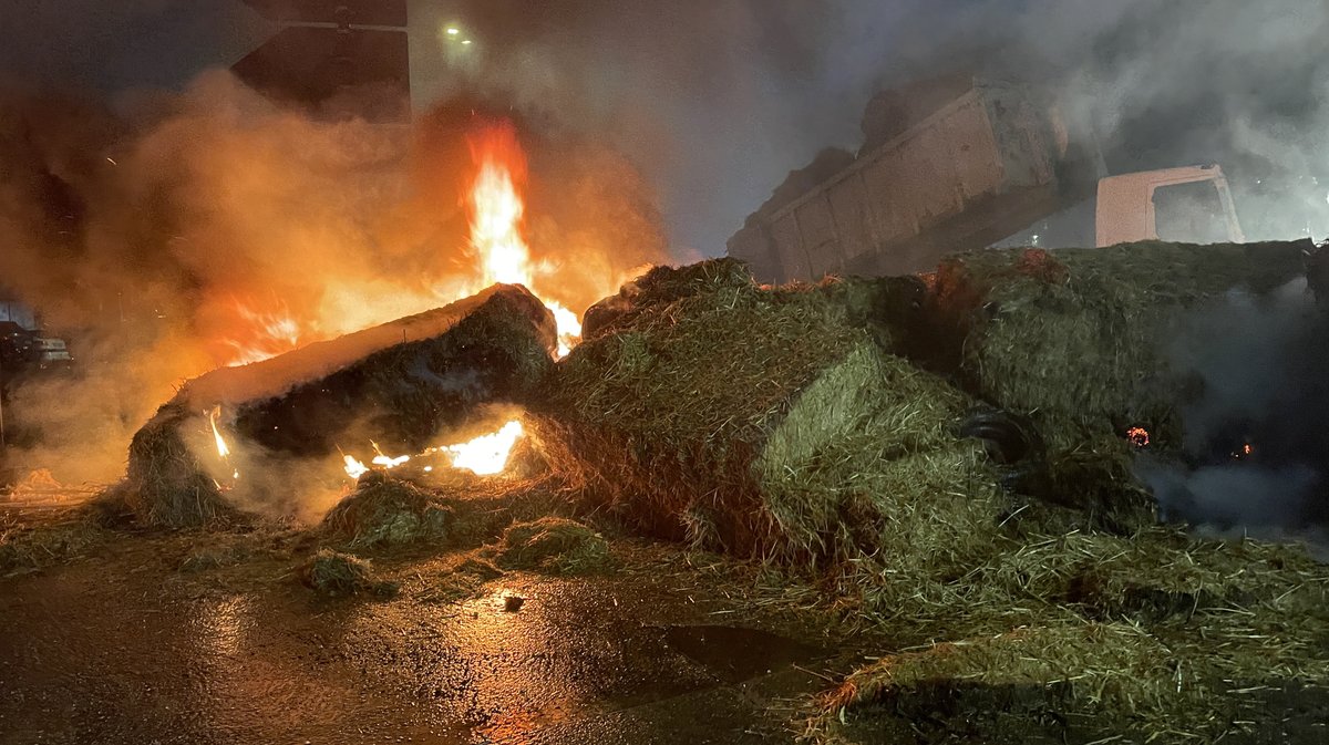 Manif agriculteurs Nîmes décembre autoroute 2025 (Photo Anthony Maurin)