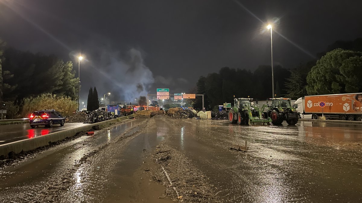 Manif agriculteurs Nîmes décembre autoroute 2025 (Photo Anthony Maurin)