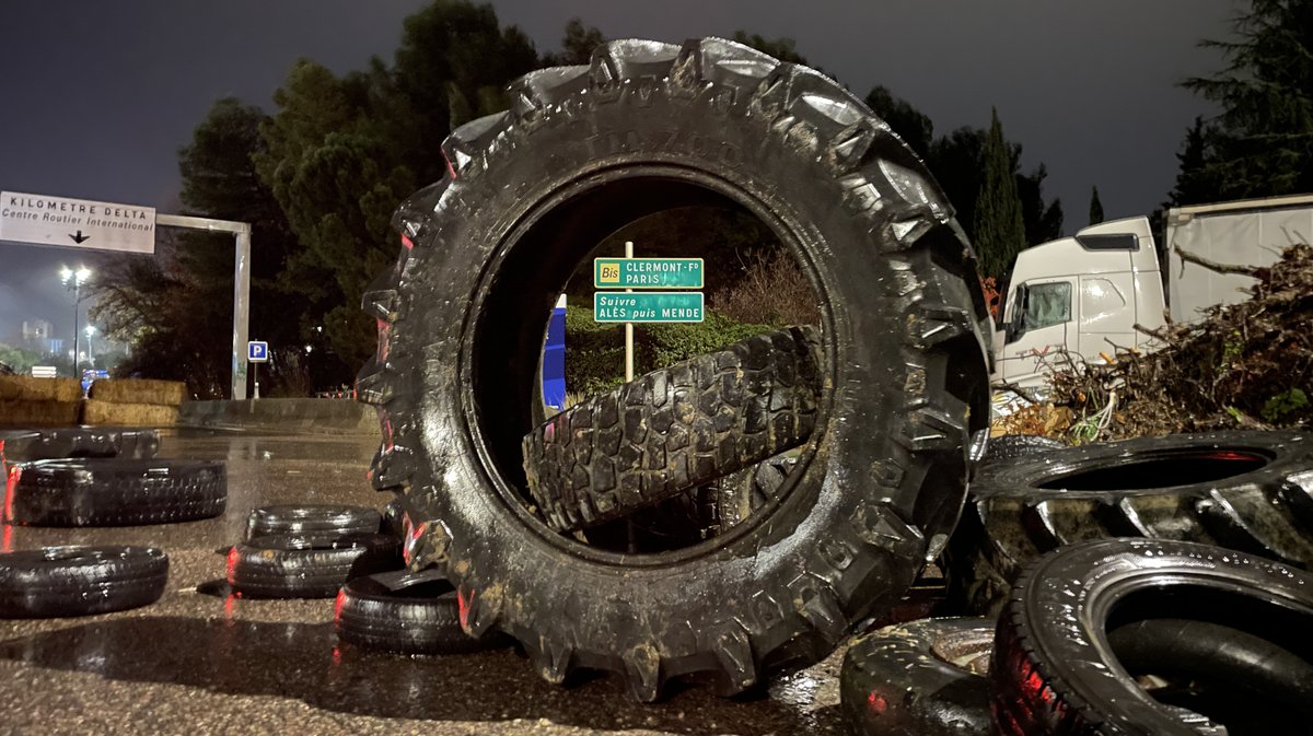 Manif agriculteurs Nîmes décembre autoroute 2025 (Photo Anthony Maurin)