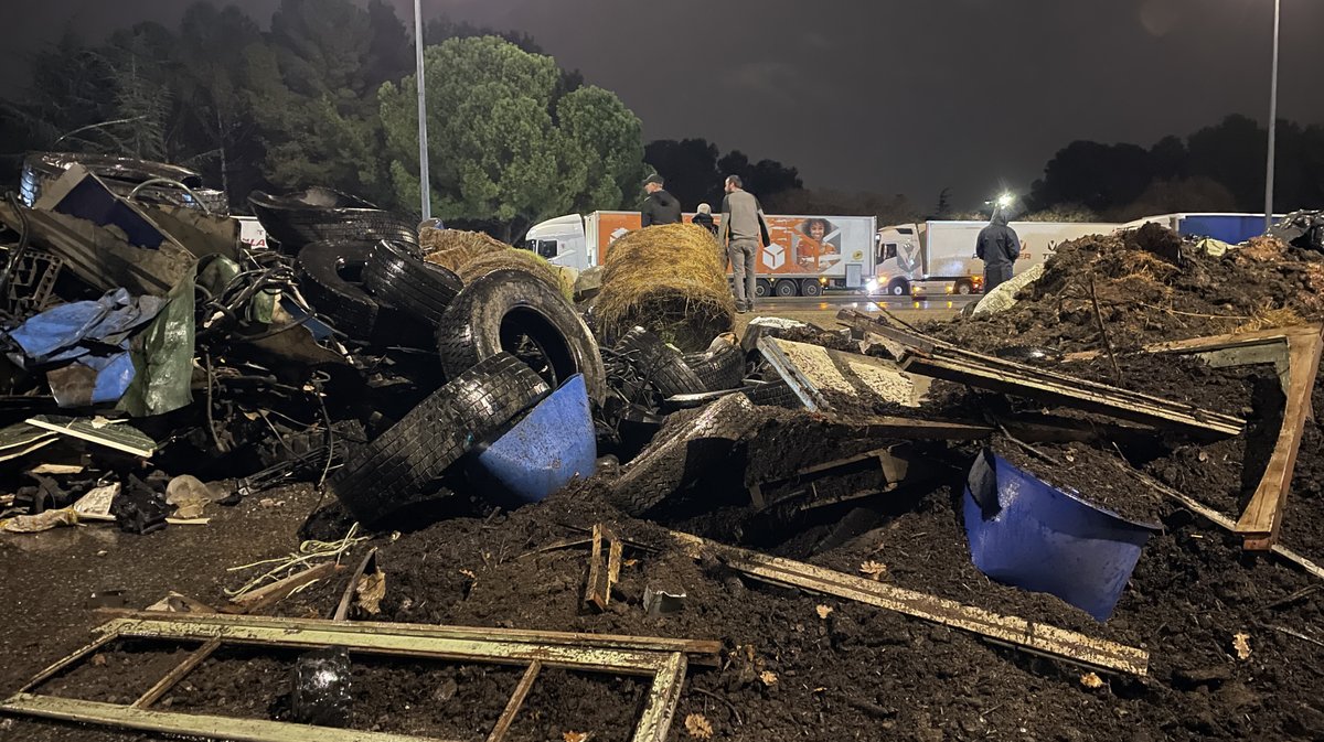 Manif agriculteurs Nîmes décembre autoroute 2025 (Photo Anthony Maurin)