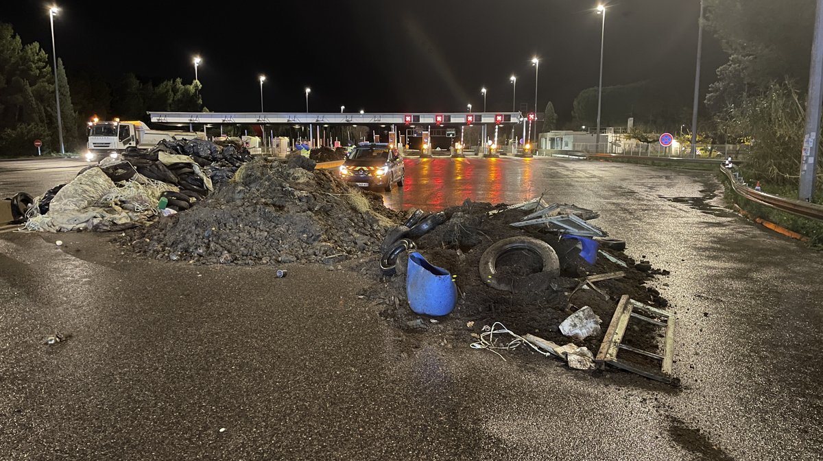 Manif agriculteurs Nîmes décembre autoroute 2025 (Photo Anthony Maurin)