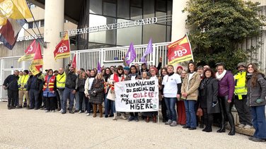 Cet après-midi devant le Département