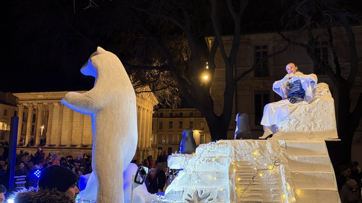 parade de noël nîmes 2025
