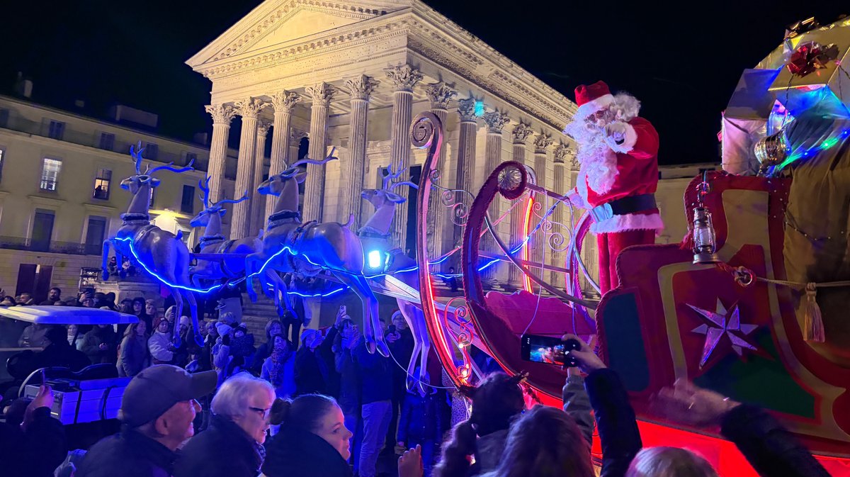 parade de noël nîmes 2025