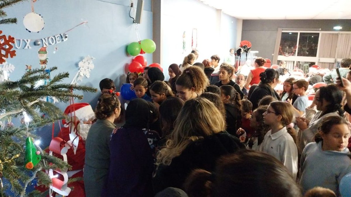 Père Noël Vauvert boum 2025 (Photo Ville de Vauvert).jpg