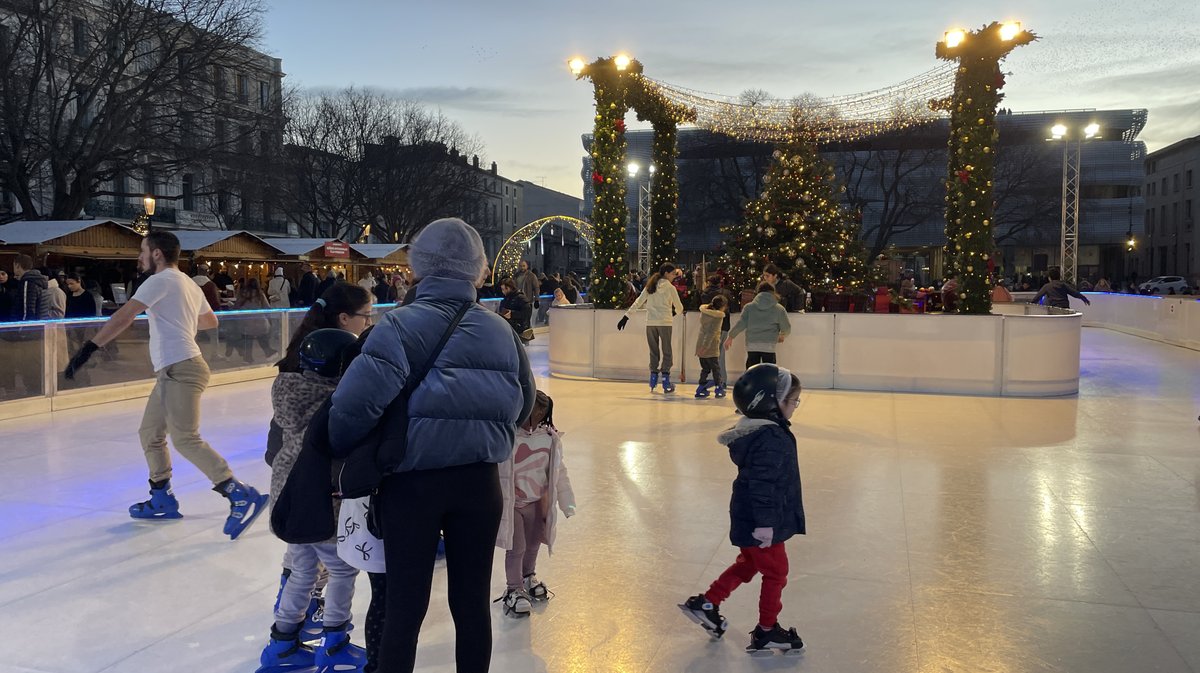 Noël à Nîmes, patinoire, manèges et gourmandises pour finir 2025 et attaquer 2026 (Photo Anthony Maurin)