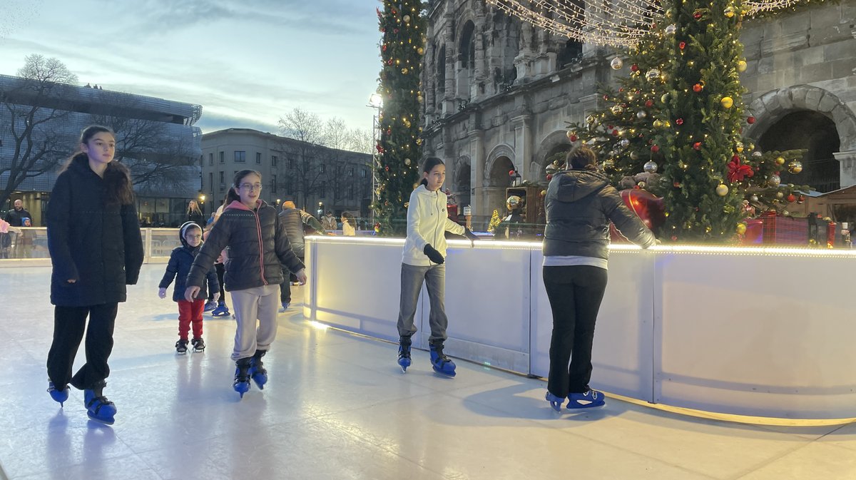 Noël à Nîmes, patinoire, manèges et gourmandises pour finir 2025 et attaquer 2026 (Photo Anthony Maurin)