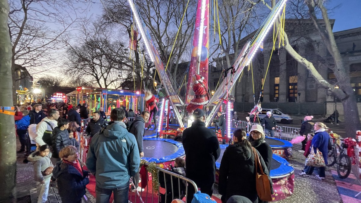 Noël à Nîmes, patinoire, manèges et gourmandises pour finir 2025 et attaquer 2026 (Photo Anthony Maurin)