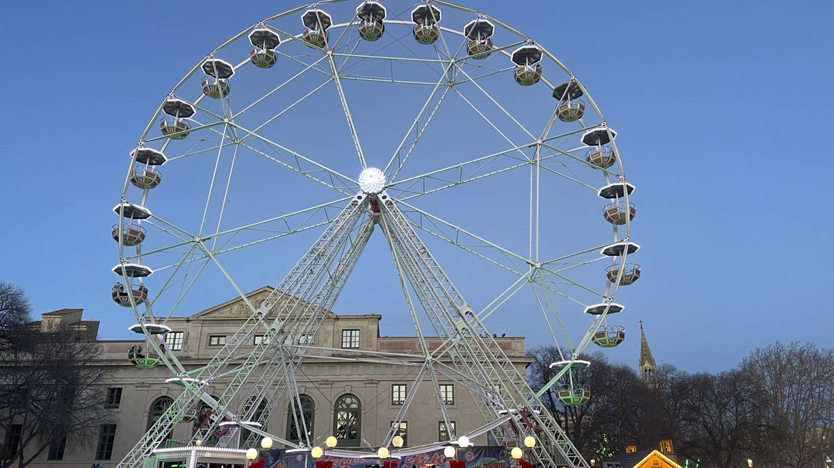 Noël à Nîmes, patinoire, manèges et gourmandises pour finir 2025 et attaquer 2026 (Photo Anthony Maurin)
