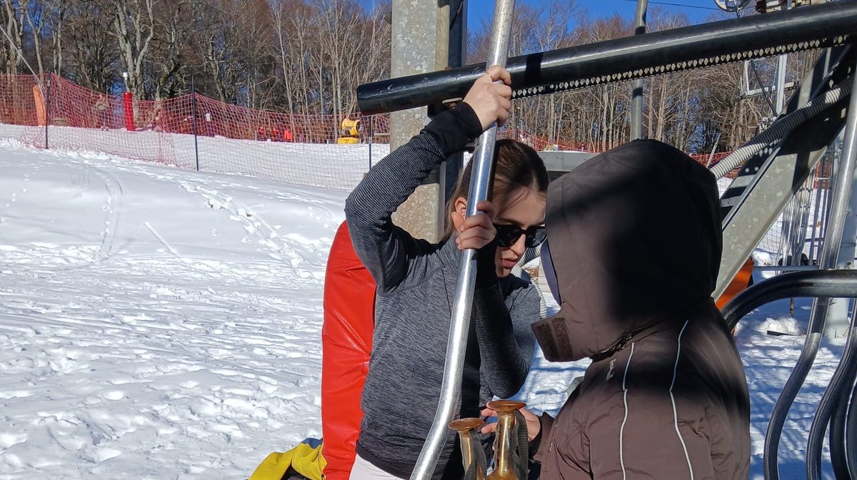 Les huit bénévoles d'Alti Aigoual ont accompagné les skieurs et lugeurs tout le weekend.