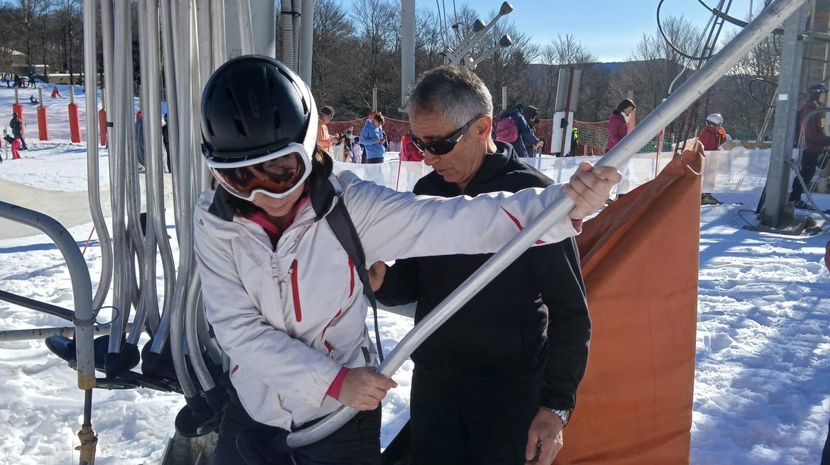 Les huit bénévoles d'Alti Aigoual ont accompagné les skieurs et lugeurs tout le weekend.