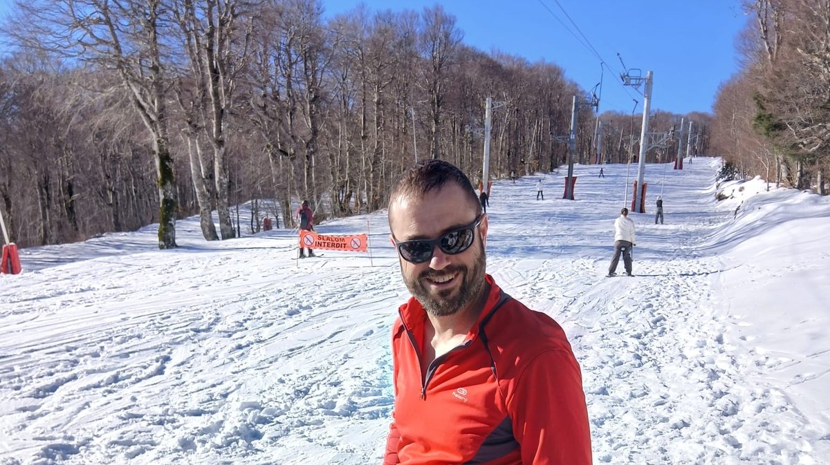 Les huit bénévoles d'Alti Aigoual ont accompagné les skieurs et lugeurs tout le weekend.