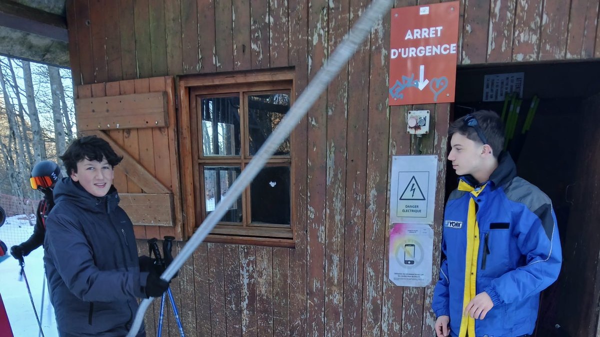 Les huit bénévoles d'Alti Aigoual ont accompagné les skieurs et lugeurs tout le weekend.