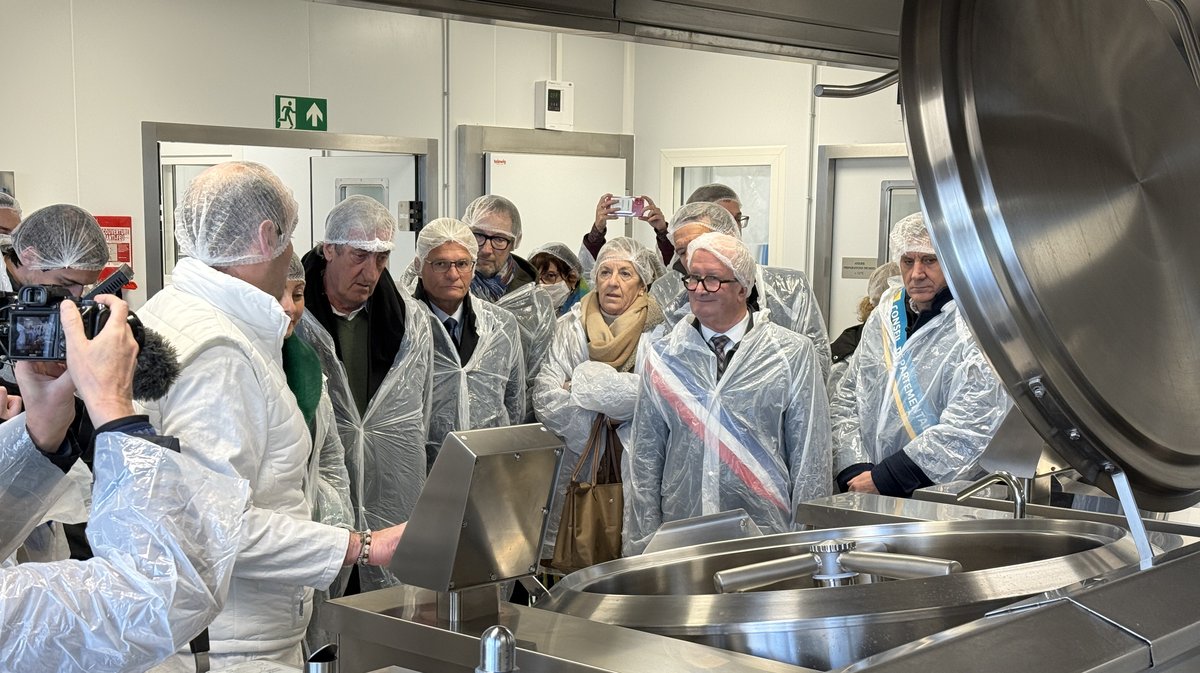 Inauguration cuisine centrale Petite Camargue