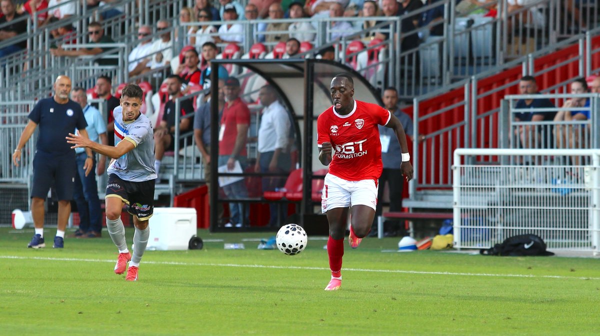 doucouré fréjus nîmes olympique