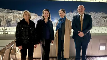 photo de la rencontre entre la PDTE CD30 et La Défenseure des droits