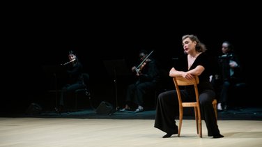 Rosemary Standley cratere ales